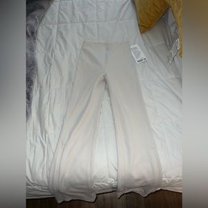 Cream color Lululemon pants. BRAND NEW